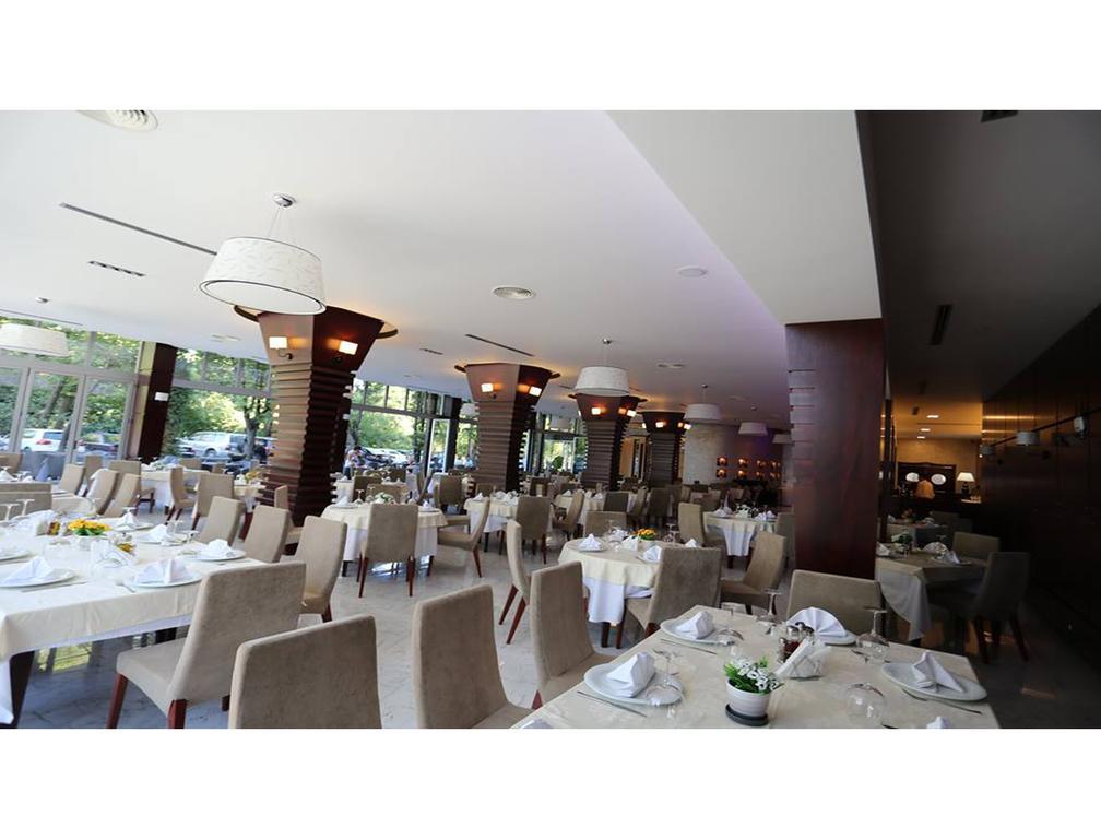 Hotel Voloreka Tushemisht Екстериор снимка