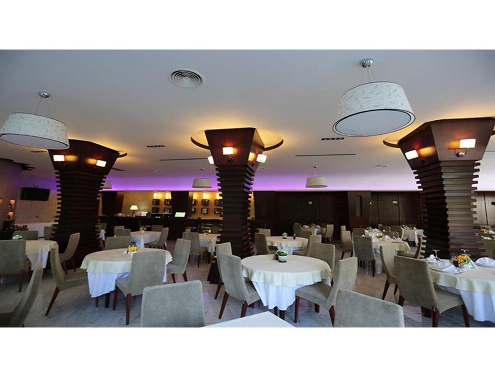 Hotel Voloreka Tushemisht Екстериор снимка